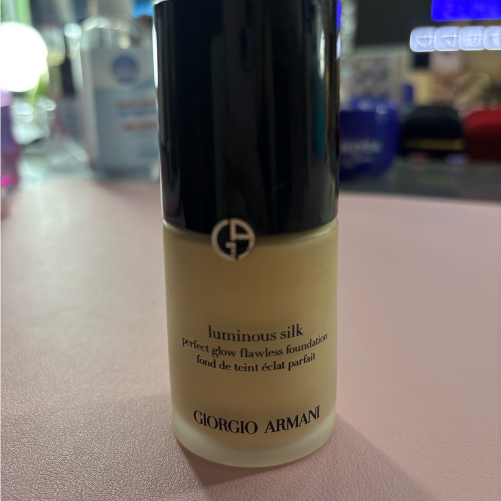 Giorgio Armani Luminous Silk Foundation - Cream